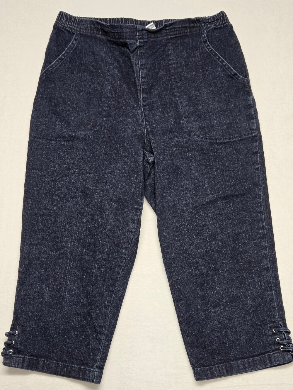 Croft & Barrow Denim Capris Stretch M Dark Wash Back Elastic Waist Pockets